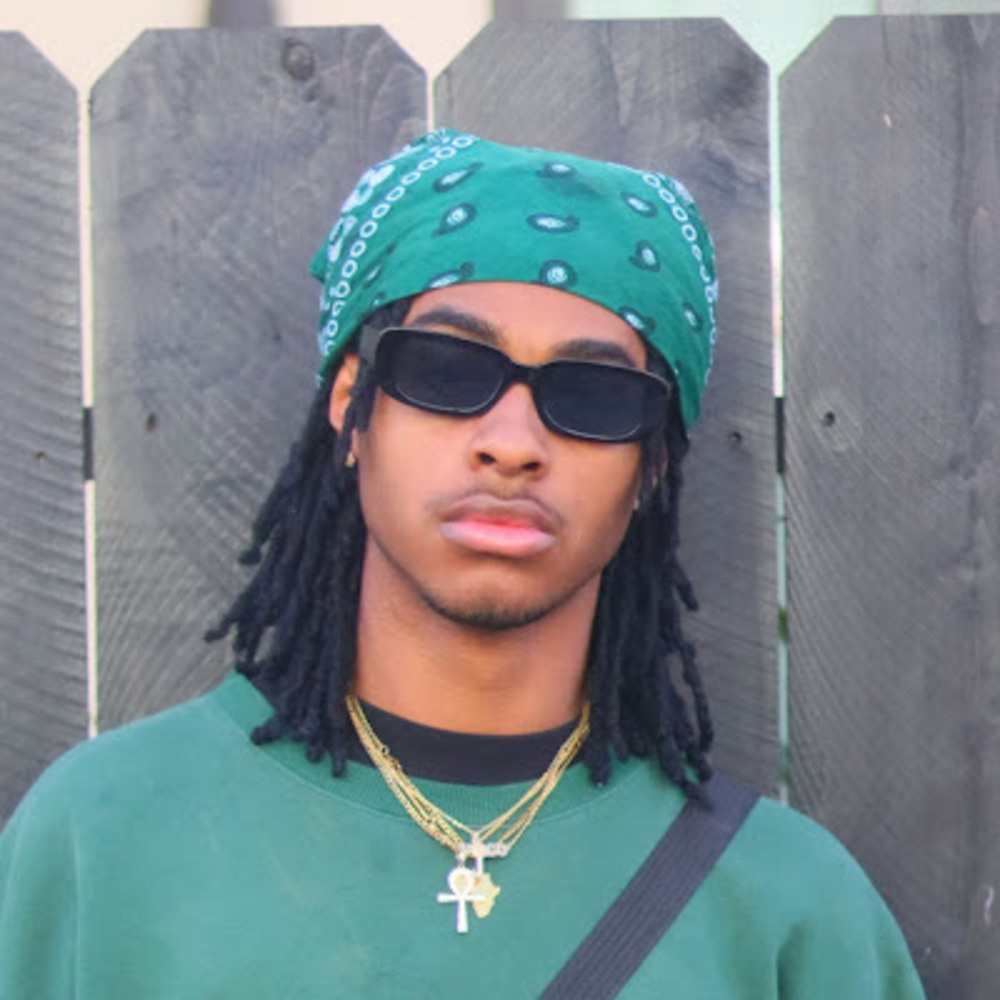 Meet your Posher, Jonathan